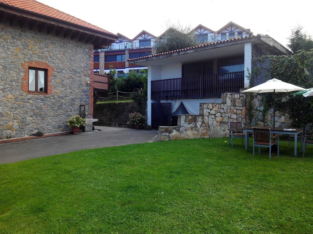 Posada Las Mananitas Cóbreces Exteriér fotografie